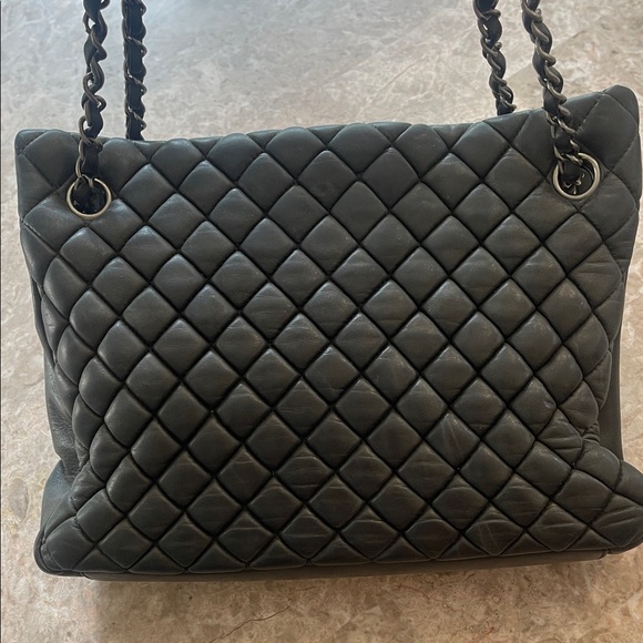 Chanel shopping tote - Picture 7 of 9